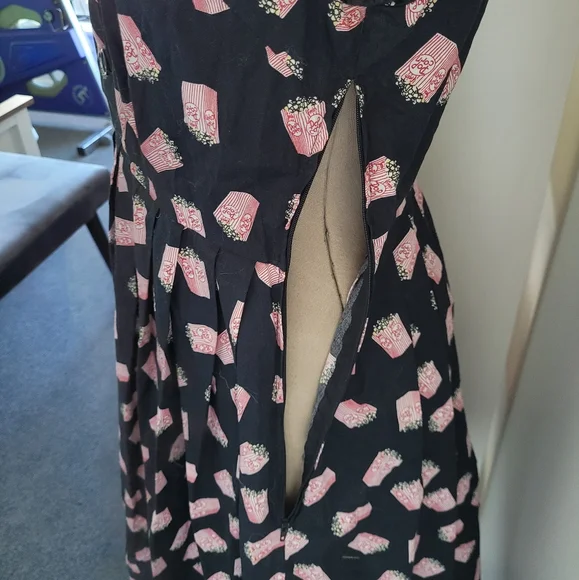 Popcorn dress - Picture 3 of 4